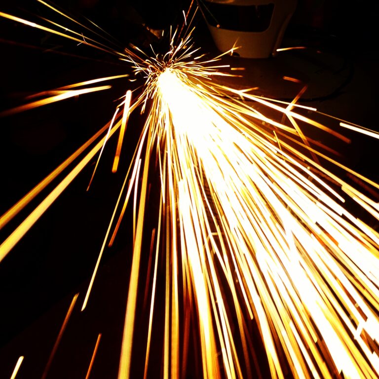 Perfecting Your Cut: Sharpening Lawn-Mower Blades with Torus CNC Grinder